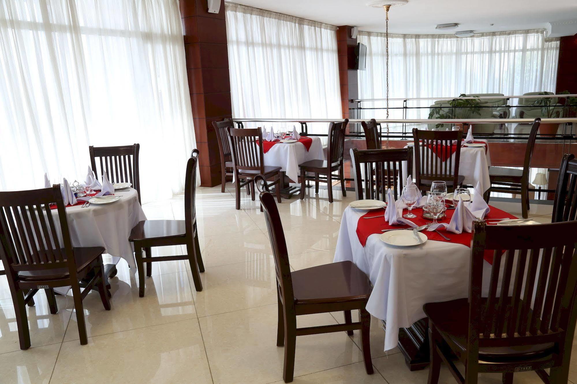 Afarensis International Hotel Addis Abeba Exterior foto