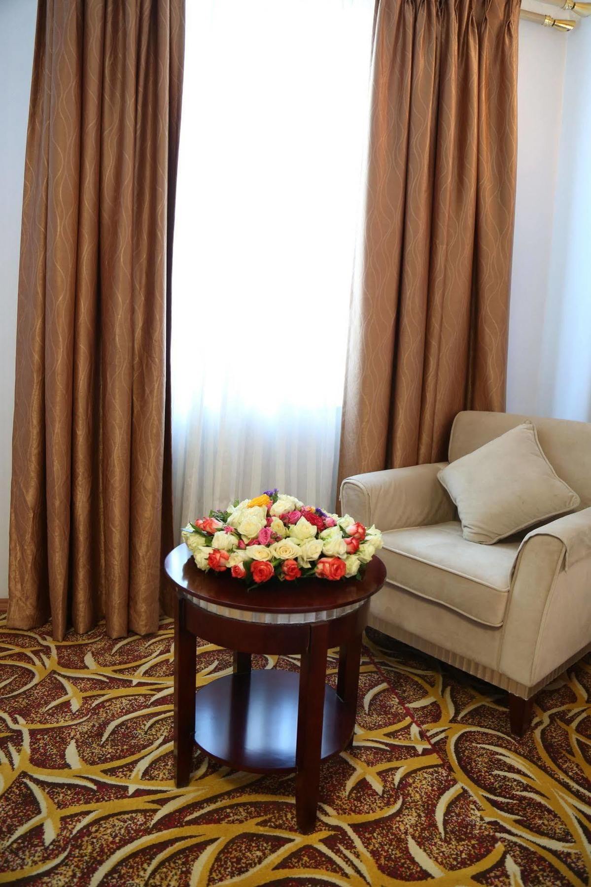 Afarensis International Hotel Addis Abeba Exterior foto